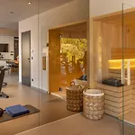 Villa Atreeum Excelsior - Luxe, Beach, Gym,