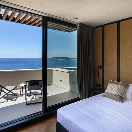 Atreeum Villa *