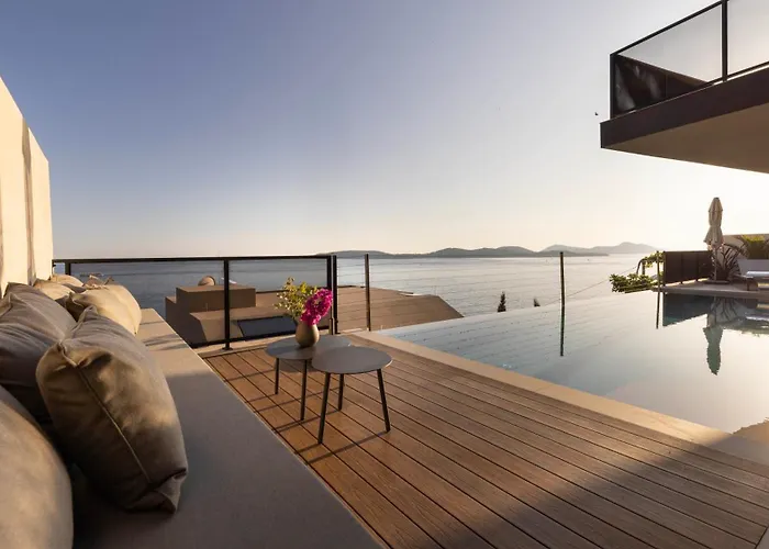 Villa Atreeum Excelsior - Luxe, Beach, Gym, Dubrovnik