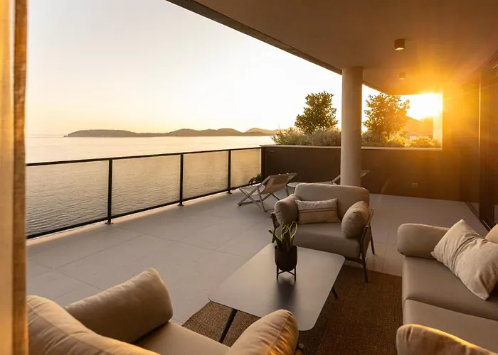 Atreeum Excelsior - Luxe, Beach, Gym,