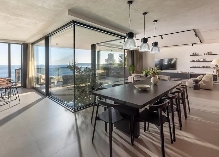 Atreeum Excelsior - Luxe, Beach, Gym,