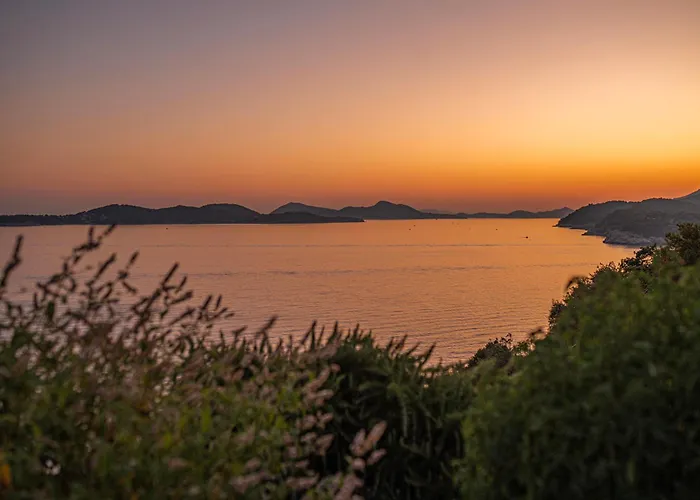 Villa Atreeum Excelsior - Luxe, Beach, Gym, Dubrovnik