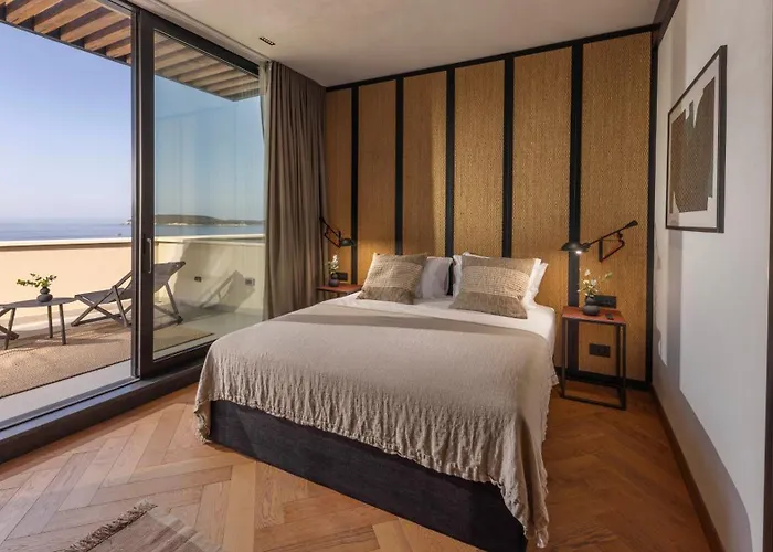 Atreeum Excelsior - Luxe, Beach, Gym, Villa