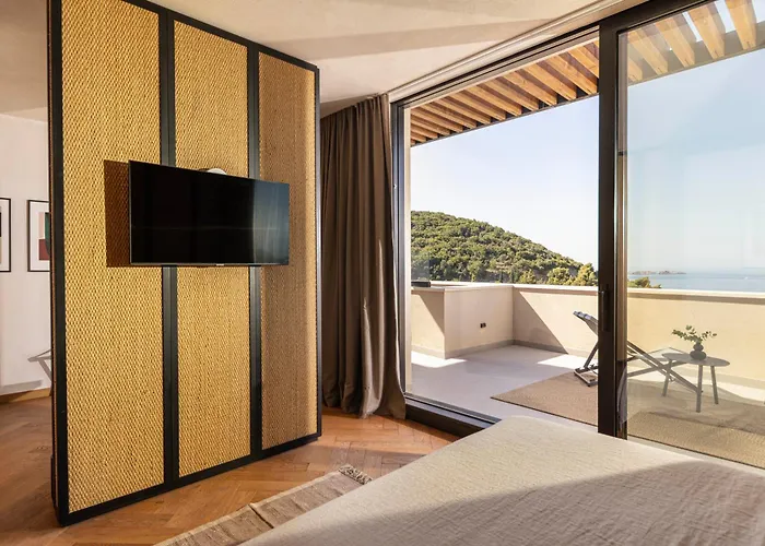 Villa Atreeum Excelsior - Luxe, Beach, Gym, *