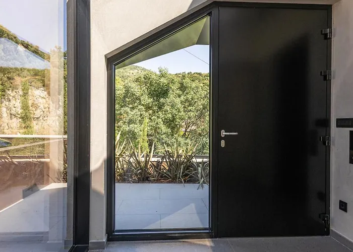 Villa Atreeum Excelsior - Luxe, Beach, Gym, *