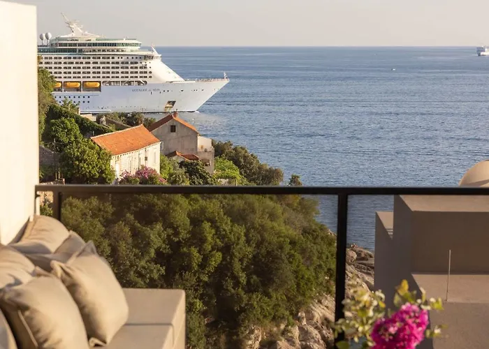 Atreeum Excelsior - Luxe, Beach, Gym, Villa *